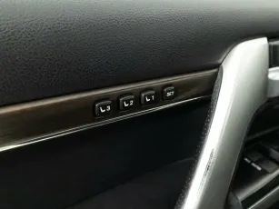 Toyota  18