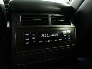 Toyota  22