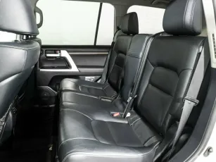 Toyota  23
