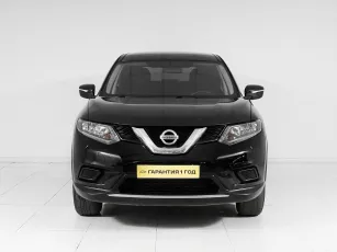 Nissan  2