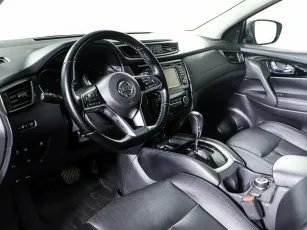 Nissan  11