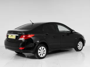Hyundai  4