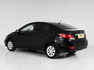 Hyundai  6