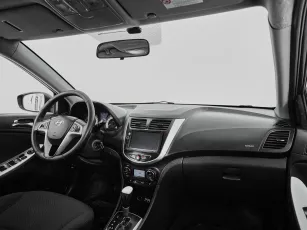 Hyundai  9