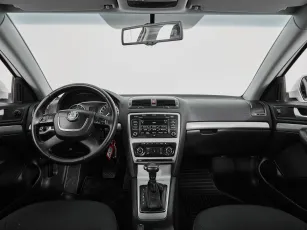 Skoda  8