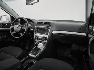 Skoda  9