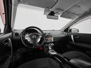 Nissan  7