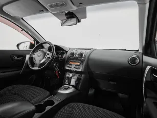 Nissan  9