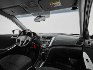 Hyundai  9