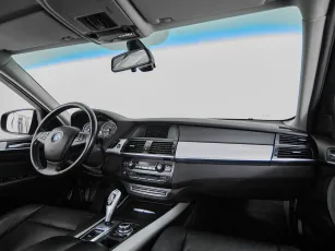 BMW  9
