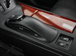 Lexus  19
