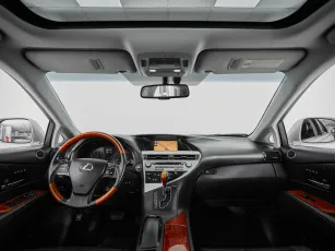 Lexus  8