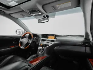 Lexus  9