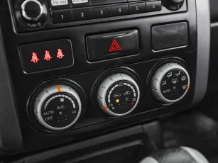 Nissan  15