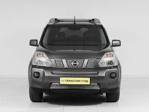 Nissan  2