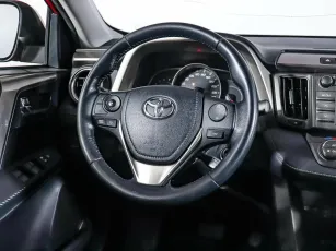 Toyota  12