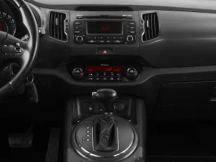 Kia  10