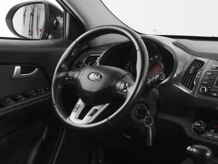 Kia  11