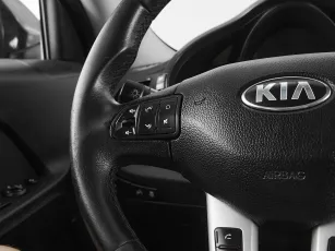 Kia  12