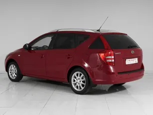Kia  4
