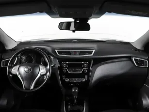 Nissan  11