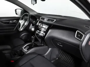 Nissan  9