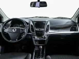 SsangYong  6