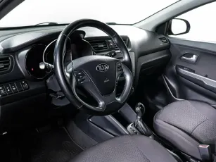 Kia  11