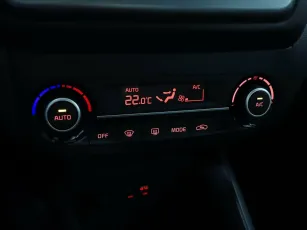 Kia  14