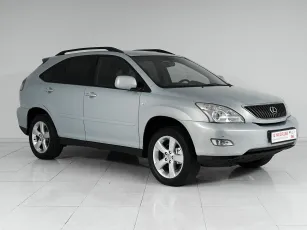 Lexus  3