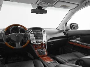 Lexus  9