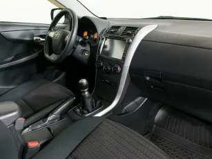 Toyota  10