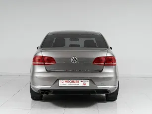 Volkswagen  5