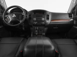 Mitsubishi  8