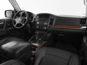 Mitsubishi  9