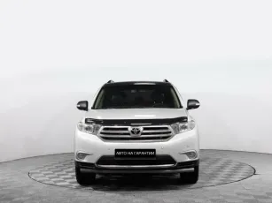Toyota  2