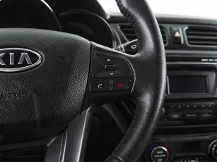 Kia  12