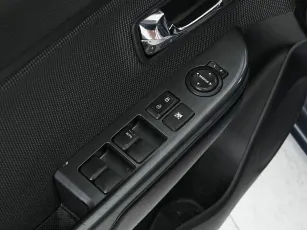 Kia  15