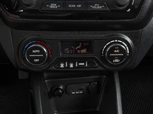 Kia  18