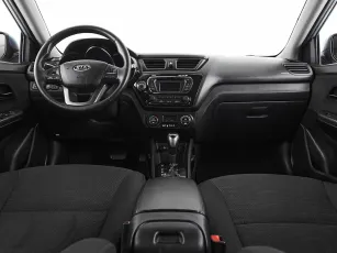 Kia  9