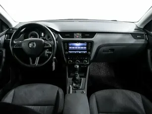 Skoda  8