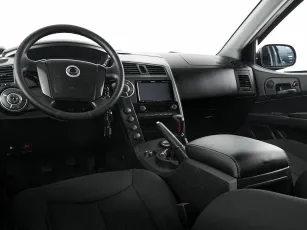 SsangYong  8