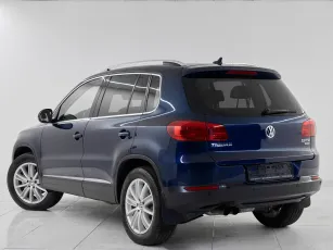 Volkswagen  4