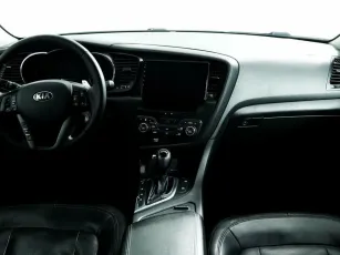 Kia  8