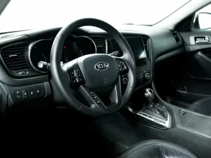 Kia  9