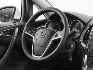 Opel  10
