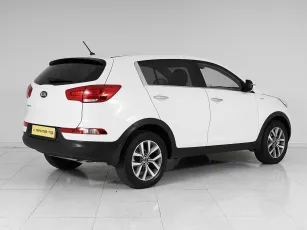 Kia  6