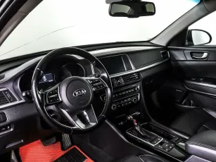 Kia  10