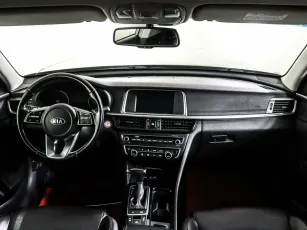 Kia  9