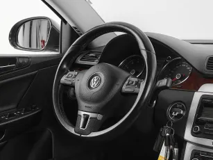 Volkswagen  10
